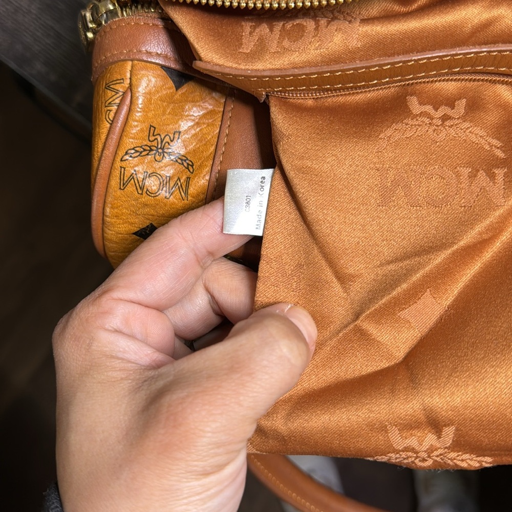 !!!!SOLD!!!! MCM Tan and Brown Satchel with Iconic Monogram - Picture 16 of 17